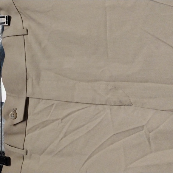 Classic Fit 42x30 - Picture 2 of 5